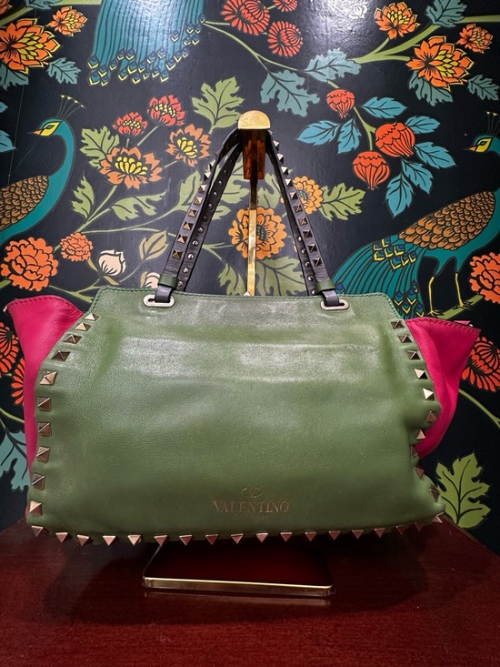 Valentino Garavani Rockstud Trapeze Crossbody Tri-Color Leather Flip Lock (C7) - Picture 12 of 17